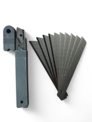 Combat Pro Maket Bıçağı Falçata Ağzı Yedeği Dar Kesim 0.4X9MM 100 Adet - 4