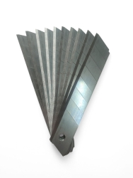 Combat Pro Geniş Kesim Maket Bıçağı 7 Kırımlı Falçata Ağzı Yedeği 0.50X18mm 100 Adet - 3