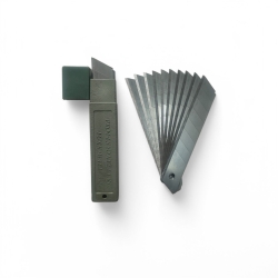 Combat Geniş Kesim Maket Bıçağı 7 Kırımlı Falçata Ağzı Yedeği 0.5X18MM 100 Adet - 3
