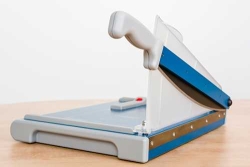 Dahle 560 Korumalı A4 Kollu Giyotin (25 Yaprak Kapasiteli) - 4