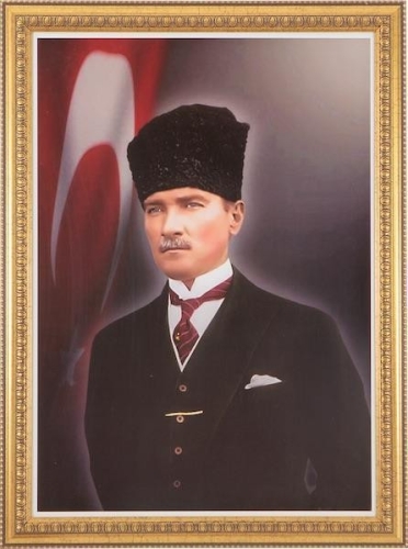Atatürk Portresi 50x70 Altın Varaklı Çerçeveli Duvara Monte - 1