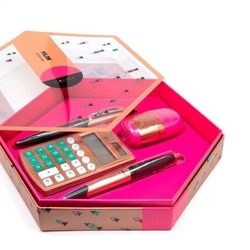 Milan Hediyelik Hesap Makinesi Tükenmez ve Kurşun Kalem Kalemtraş Set Pembe - Thumbnail