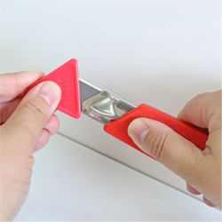 NT Cutter L-500 18mm Maket Bıçağı 2 Bıçak ve Kırım Aparatı Hediye - 4