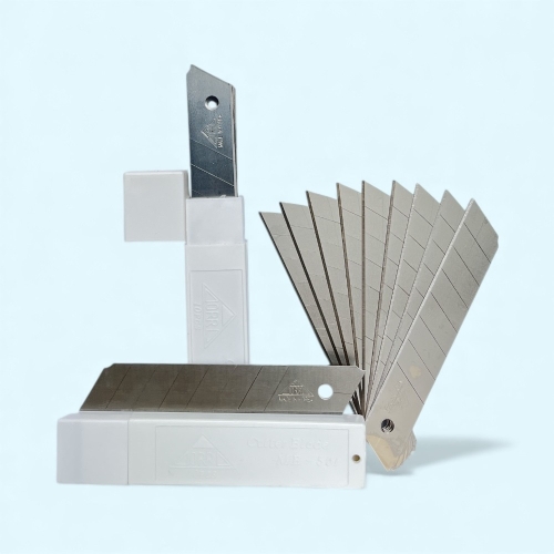 ZORRO 1404 Geniş Maket Bıçağı Yedeği 18mm 7 Kırımlı 50 Adet - 2